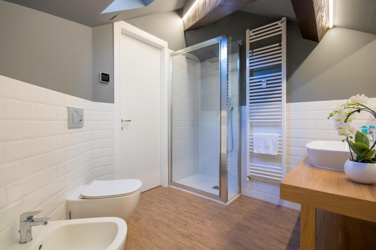 Aqualago Casa Vacanze Suite 韦尔巴尼亚 外观 照片