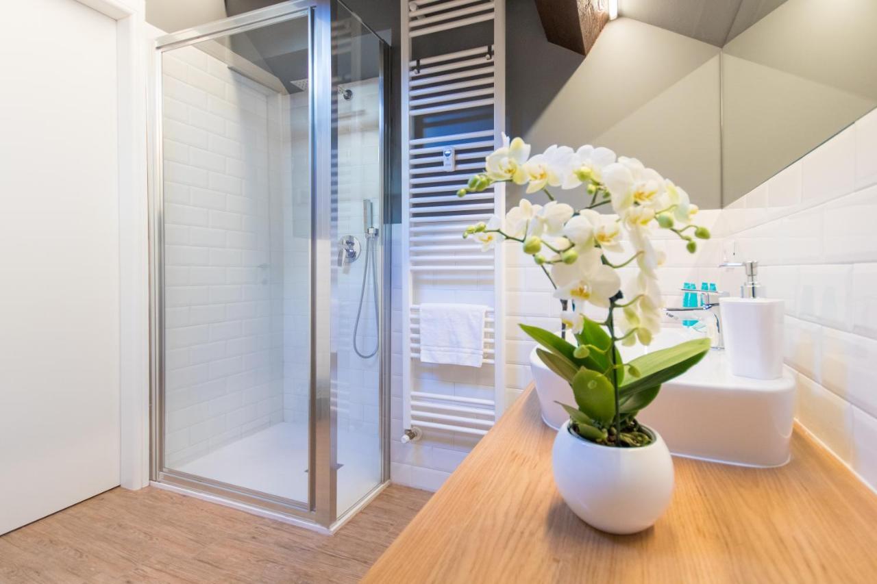 Aqualago Casa Vacanze Suite 韦尔巴尼亚 外观 照片
