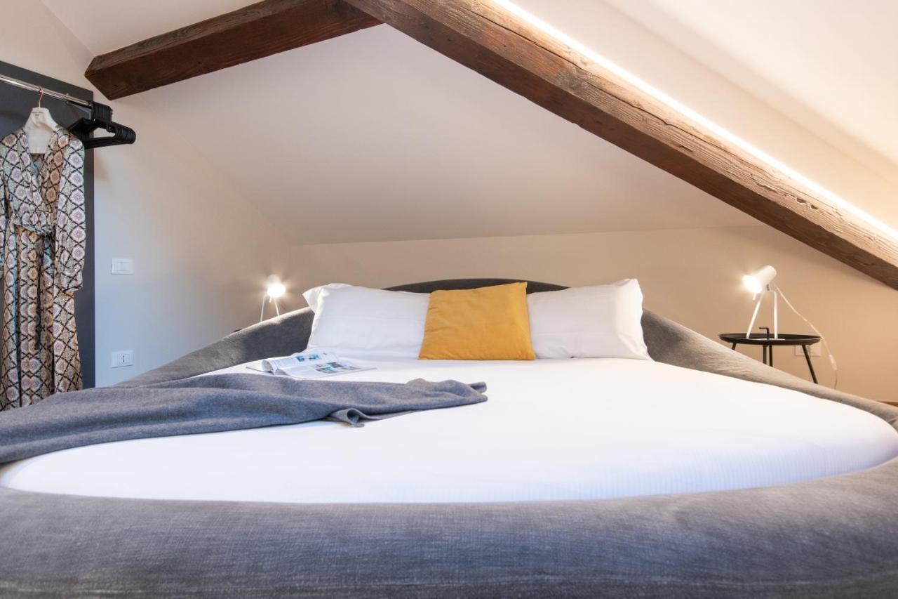 Aqualago Casa Vacanze Suite 韦尔巴尼亚 外观 照片